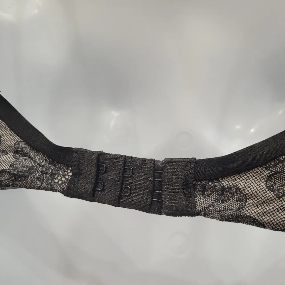 Victoria's Secret Lined Perfect Coverage Grey Silver Beads Wire Bra Size: 34C - Picture 6 of 9